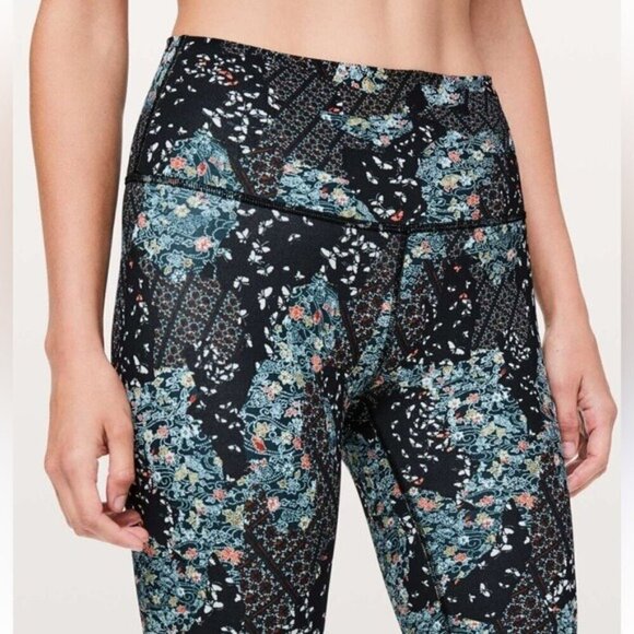 Lululemon Wunder Under Hi-Rise 7/8Tight 25" - Assemblage Alpine White Size 8 - Picture 9 of 9